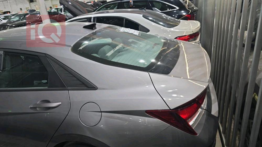 هیوندای ئەلەنترا